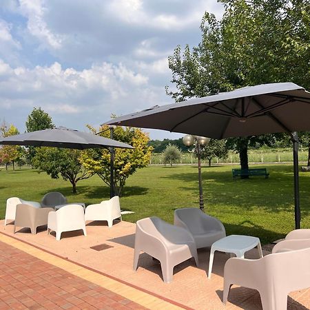 Appartamento "Casa Vacanze Corte Ara Decima" Sona Buitenkant foto