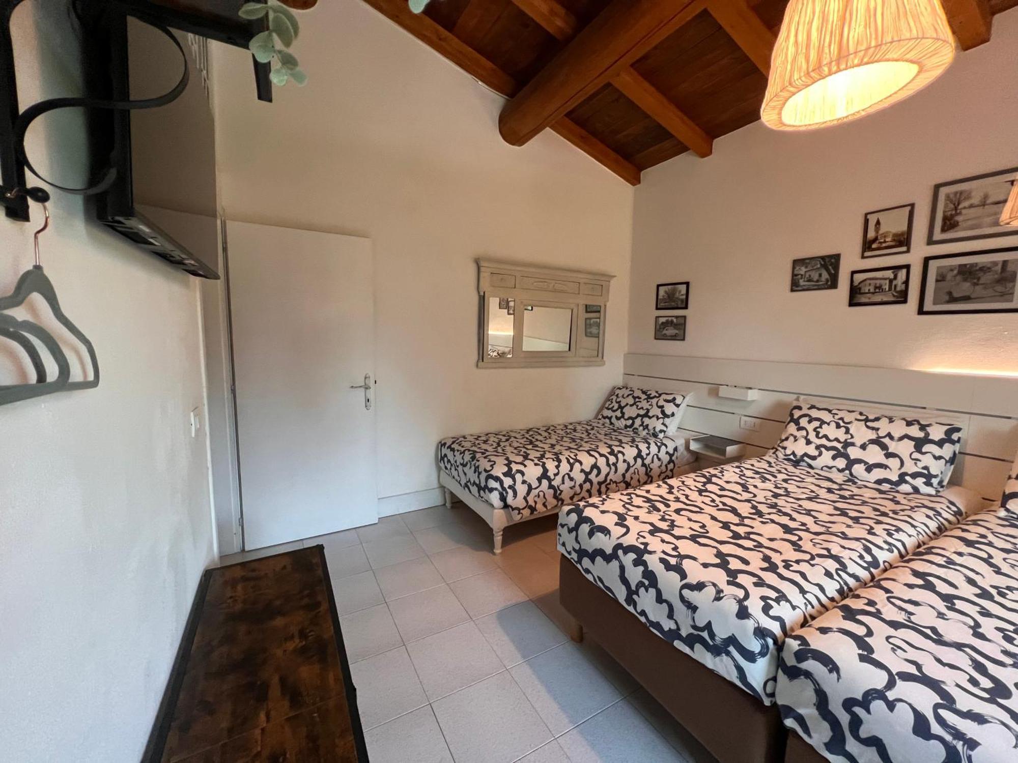 Appartamento "Casa Vacanze Corte Ara Decima" Sona Buitenkant foto