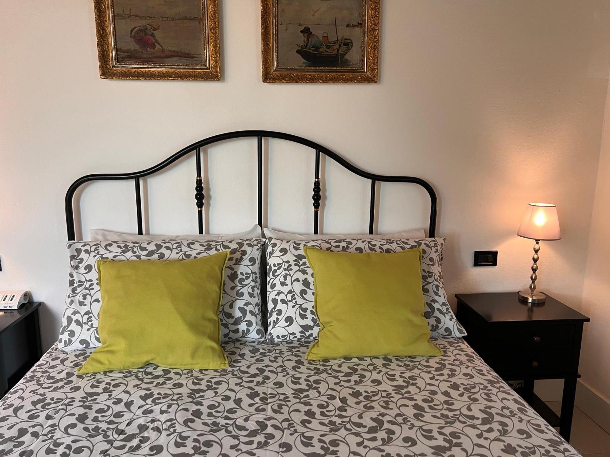 Appartamento "Casa Vacanze Corte Ara Decima" Sona Buitenkant foto