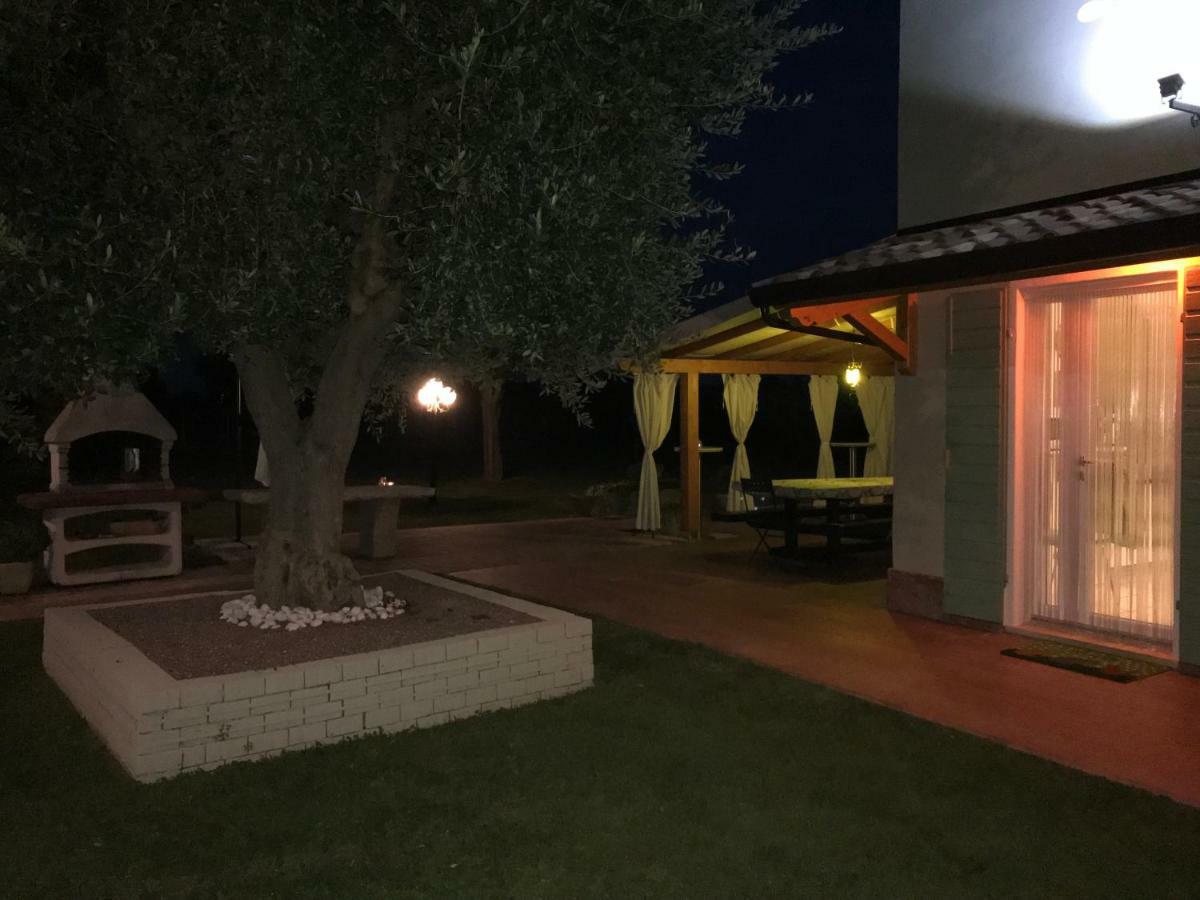 Appartamento "Casa Vacanze Corte Ara Decima" Sona Buitenkant foto