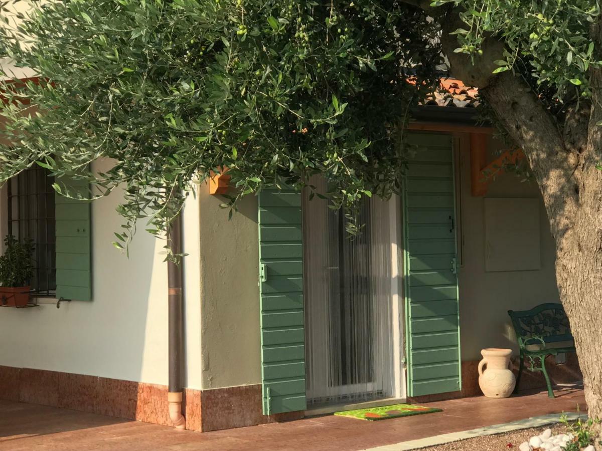 Appartamento "Casa Vacanze Corte Ara Decima" Sona Buitenkant foto