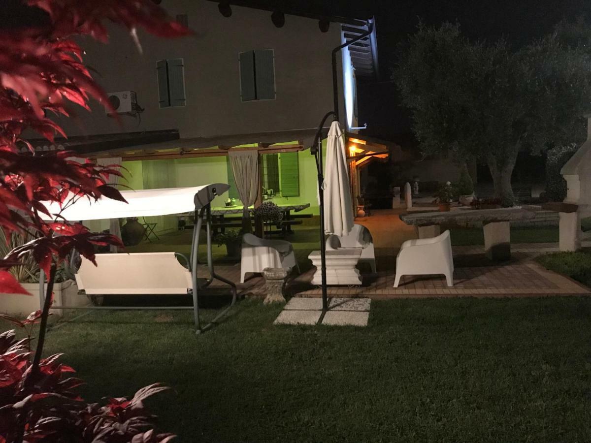 Appartamento "Casa Vacanze Corte Ara Decima" Sona Buitenkant foto